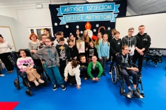 Zdjecie-grupowe-z-p.-Liliana