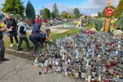 z-wizyta-a-cmentarzu-1