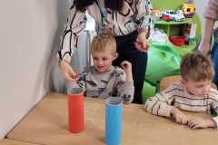 Podczas-pracy-plastycznej.