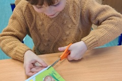 Leonek-wycina-misia.