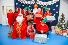 Druzyna-Elfow-Pani-Agnieszki-od-biera-prezenty