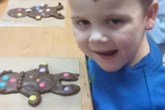 Nikos-zdobi-piernika