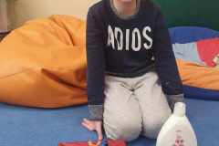 Oskar-chetnie-uczestniczy-w-kazdej-akcji-wolontariatu.