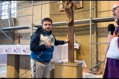 12a-Symboliczna-chwila-dziekczynienia-dla-Pana-Boga