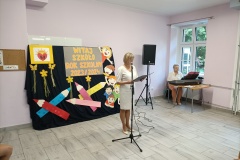 p.-Ewa-Aleksiuk-prowadzi-uroczysty-apel