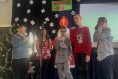 Klasa-5-USB-spiewajaca-kolede