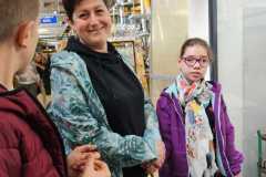 Pani-Monia-i-uczniowie-klasy-IV-US