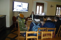 4.-Sluchamy-opowiadania-o-zamku