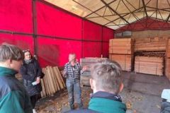 wycieczka-do-zakladu-obrobki-drewna-6