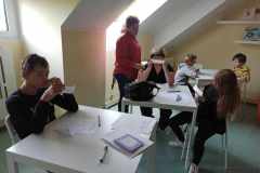 Zajecia-w-pracowni-Kindloteka-STEM.jpg-10