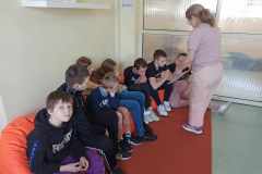 Zajecia-w-pracowni-Kindloteka-STEM.jpg-20