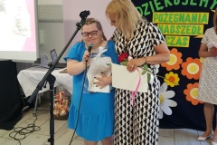 absolwentka-Klaudia-z-wychowawczynia